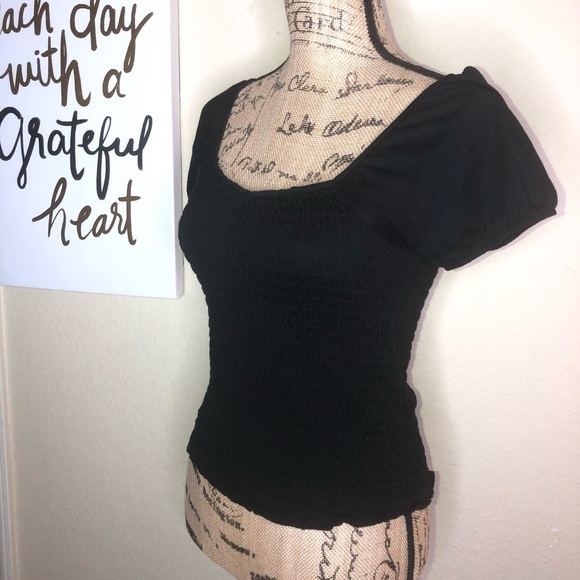 Aeropostale Ruched Smocked Black Crop Top Size Medium - Picture 8 of 8
